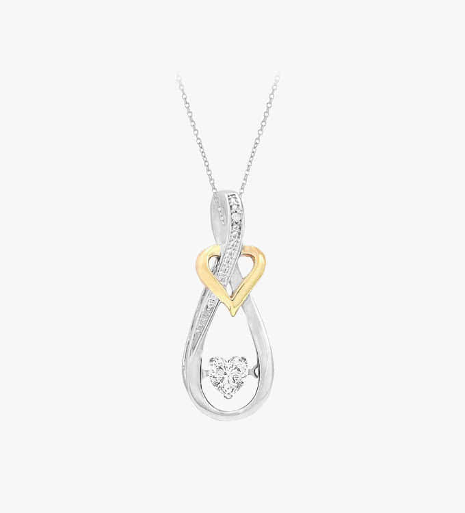 woman-necklace